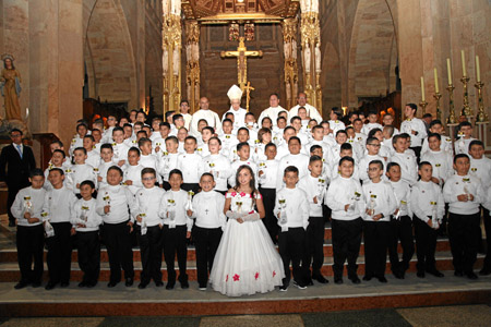 Monseñor José Alejandro Castaño; presbíteros Jesús Alberto Llano Castaño, rector del Semenor; César Augusto Gallego, Freddy Díaz