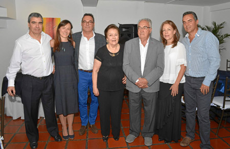 José Pablo, Ana Mercedes y Juan Manuel Uribe Robledo, María Cristina Robledo de Uribe, Manuel Uribe Arango, María Helena y Alber
