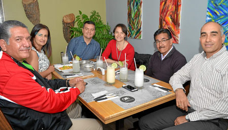 Jesús Guillermo de Ávila Vargas, promotor deportivo de INAPAM; Diana Restrepo; Uriel Hernando Bernal Marín; Isabel Cristina Calv