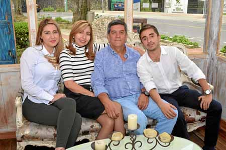 Paula Andrea Londoño, Luz Marina Vargas, Álvaro Javier Nieto y Juan Alejandro Nieto