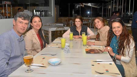 Enrique Serrano López, Yenny Gómez Cabrera, Camila Prieto Hoyos, Paulina Gutiérrez Ocampo y Adriana Clemencia Cruz Quintero