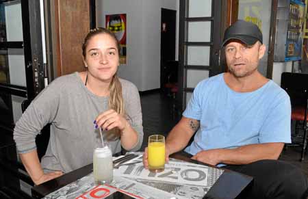Tatiana Reyes Giraldo y Morris Sanz se reunieron en un almuerzo en el restaurante Ozul.