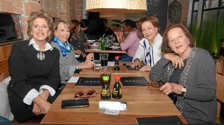 Francina Alzate Sierra, María Beatriz Gómez Arango, Gloria Armel Jaramillo y Gloria Jaramillo de Vélez.