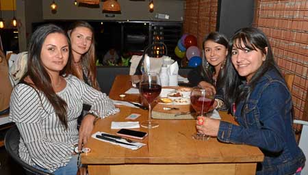 Diana Carolina Aguirre Valencia, Jhoana Agudelo Giraldo, Alejandra Duque Agudelo y Gloria Muñoz González. 