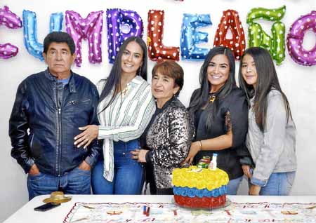 avier Franco Cárdenas, Paola Franco Mejía, Martha Cecilia Mejía Correa, Jéssica Franco Mejía y  Bryana Cepeda Franco.