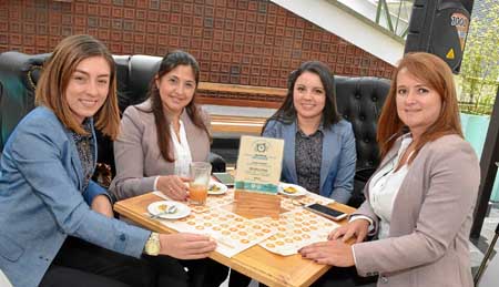 Jenny Paola García Franco, Claudia María García Franco, Andrea Arbeláez Arias y Claudia Guevara Arias.