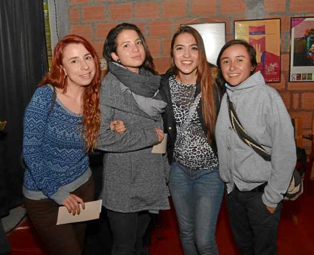 Diana Muñoz Herrera, Camila Vinasco Valencia, Lady Montoya Ocampo y Catherine Gómez Chaverra.