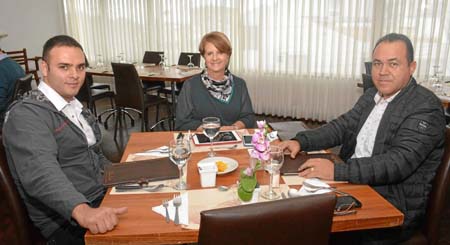 Juan Esteban Jiménez Velásquez, Marta Germania Aristizábal de González y Carlos Hernán López Soto.