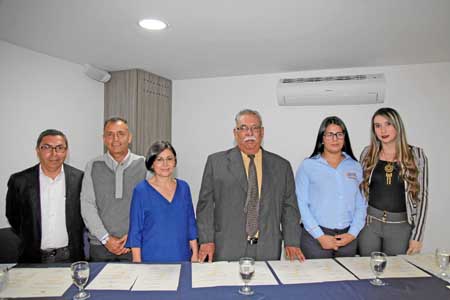 Germán Trejos Rodríguez, docente; Reinerio Botero, presidente de Asoteemec; Ascened Gallego Yepes, directora Comercial; Henry Sa