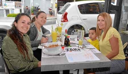 Alejandra Quintero Giraldo, Paula Andrea Giraldo Guarín, Juan Martín Quintero Giraldo y María Milena Giraldo Guarín.