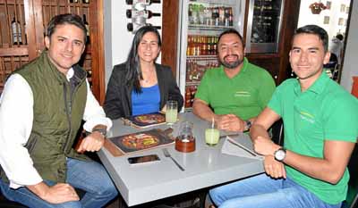 Daniel Higueras Burgos, Carolina Caballero Guerrero, Javier Parra Cerón y Alejandro Gómez González.