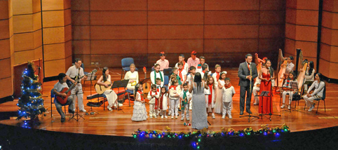 Fotos | José Fernando Tangarife | LA PATRIA Alumnos del taller Cuerdas Arco Musical durante el concierto.