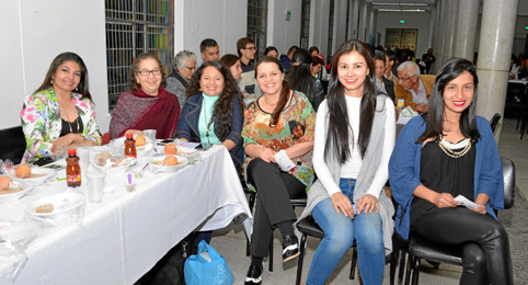 Sandra Liliana Restrepo Yaquive, Gilma Betancourt, Esmeralda Torres Betancourt, Marcela Sánchez Infante, Julia Isabel Suárez y K