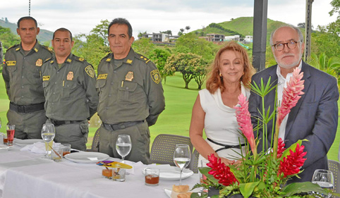 Coronel Necton Borja; coronel Jorge Jaramillo; brigadier general Nelson Ramírez; Ana María Jaramillo de Echeverri, y Guido Echev