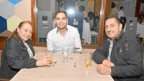 Fabiola Fajardo Valencia, Andrés Valencia Fajardo y Johnson Valencia Bustos.