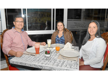 Juan Fernando Vargas Jiménez, María Elena Acevedo Arcila y María Obeida Gómez Cardona.