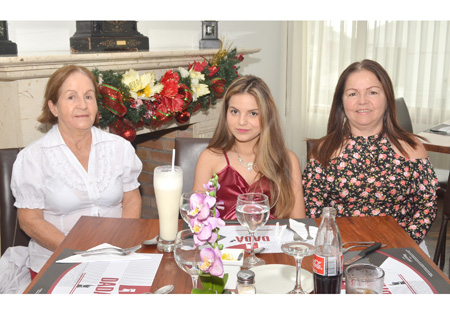 Foto | José Fernando Tangarife | LA PATRIA Lucía Patiño Patiño, Luisa Fernanda Aguirre Patiño y Luz Nelly Patiño Patiño.