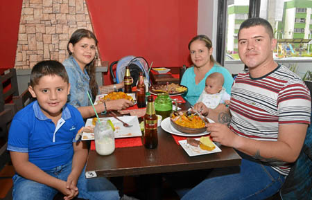 Juan Miguel González Rivera, Harlen Rivera Flórez, Lorena Rivera Flórez, Nicolás González Rivera y Luis Alberto Osuna.