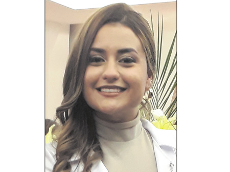  Dra. ESTEFANIA VERGARA ZULUAGA En días pasados se graduó como medica interna de la Universidad de Manizales. Felicitaciones.