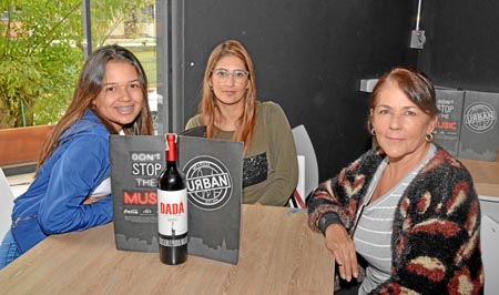 Isabela Naranjo Toro, Paula Andrea Toro Monroy y Gloria Inés Monroy Mejía.