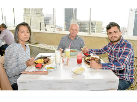 Ana Beatriz García Botero, Francisco Luis Zuluaga Duque y Juan David Zuluaga García.