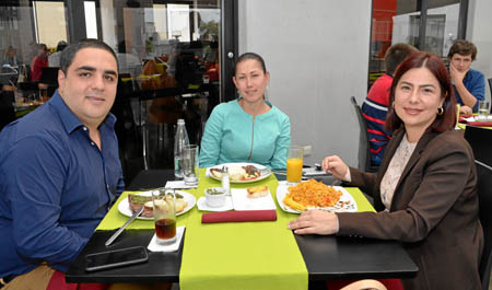 Mauricio Vásquez Jaramillo, Carolina Agudelo Cardona y Martha Elena Muñoz Quintero.