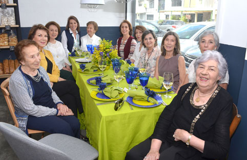 Cecilia Arango de Londoño, Martha Lucía Rendón de Escobar, Stella Henao de Ocampo, Mónica Escobar Rendón, Nelly Arango de Trujil