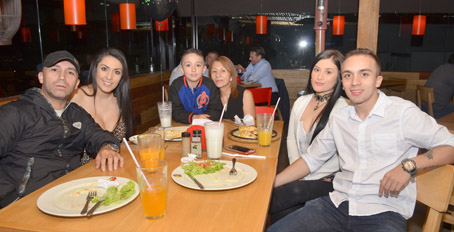 Néstor Flórez Giraldo, Luisa Fernanda García Osorio, Juan José Flórez García, Fanny Giraldo Loaiza, Mariana Ladino Castrillón y 