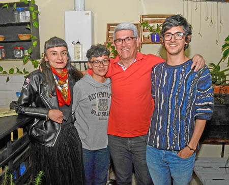 Marcela Marín Arcila, Andrea Marín Arcila, Jorge Alberto Meléndez y Andrés Meléndez Alzate.