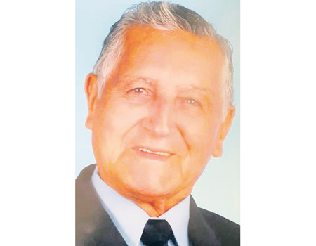 El señor Aurelio Cardona Ramos falleció el pasado 29 de enero; cumplidas las exequias el 30 de enero, la familia agradece la com