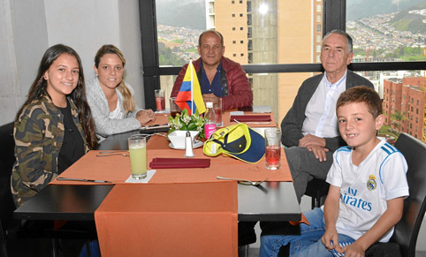Foto | José Fernando Tangarife | LA PATRIA Sofía Giraldo Castaño, Sisi Castaño Montes, Juan Carlos Giraldo Betancurth, Rodrigo C