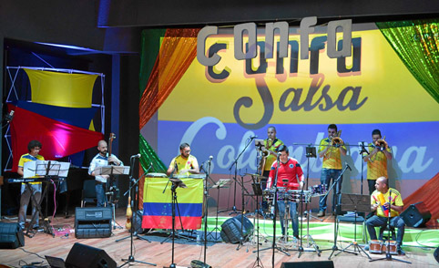 Fotos | José Fernando Tangarife | LA PATRIA Cerró el plan cultural entorno a la salsa la orquesta Proyecto GW.