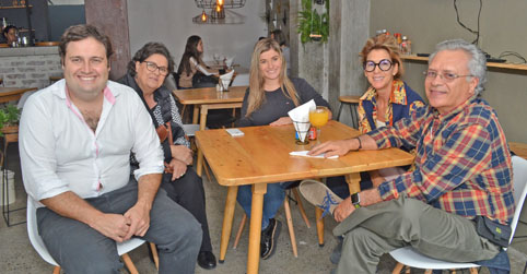 Arturo Espejo Arbeláez, María de los Ángeles Arbeláez Hoyos, Juliana Arango Castro, Luisa Fernanda Cambas y Juan Carlos Arbeláez