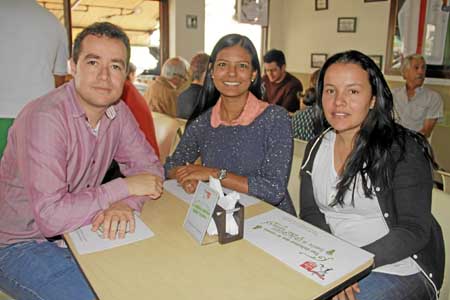 Daniel Zapata, Viviana Zabala y Daniel Murillo se reunieron en el restaurante Petizo Núñez.