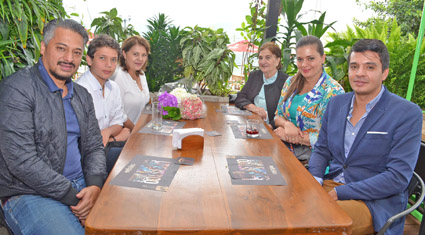 Juan Pablo Cardona Mejía, Sebastián Henao Cardona, Laura Beatriz Mejía, Fanny Nariño de Mejía, Claudia Cardona Mejía y Felipe Ca