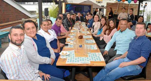 Ángela María Puerta Cárdenas, presidenta del Tribunal Superior de Manizales, acompañó a los funcionarios que participaron de los