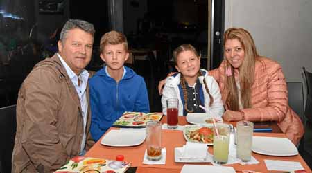 Foto | José Fernando Tangarife | LA PATRIA Javier García Pareja, Juan José García Torres, Salomé García Torres y Diana Milena To