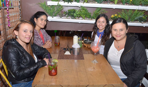 Natalia Pérez Valencia, Nathalie Suárez Hincapié, Tatiana Forero Hernández y María Valentina Solorzano Gómez.