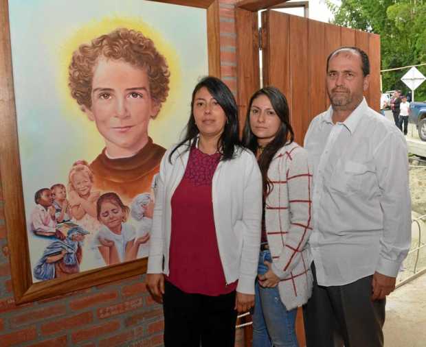 Ángela María Monsalve Martínez, Andrea Grisales Pineda y Juan Pablo Gómez Sánchez.