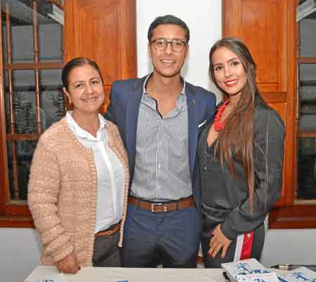 Fotos | José Fernando Tangarife | LA PATRIA Maryuri Restrepo Morales, Rafael Gálvez estrepo y Juanita González Londoño.