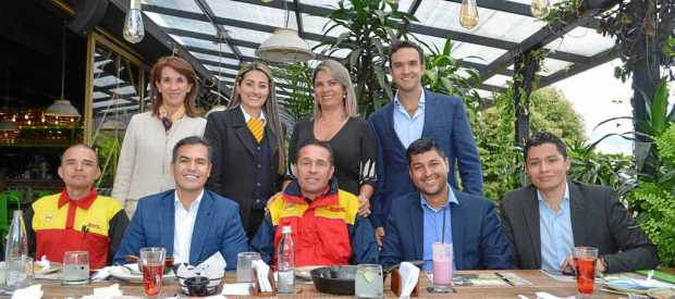 Gabriel Valencia Herrera; Allan Cornejo Retana, gerente general DHL Express; Edwin Jaramillo Escobar; Alexánder Rincón Rojas, y 