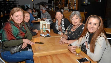 María Eugenia Ocampo Rivera, Olga Marina Londoño Morales, Adriana Londoño Morales, Gloria Inés Londoño Morales y Luz Cristina Lo