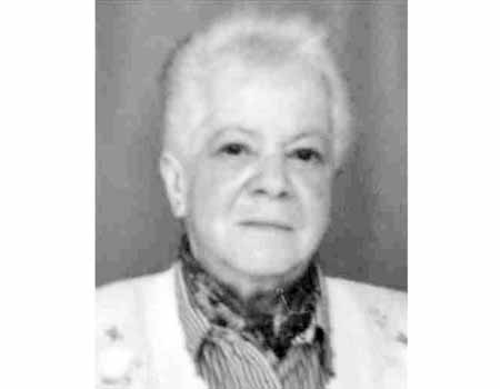 MARIA OLGA HERNÁNDEZ OSORIO Hace un año que nos dejaste, pero queremos recordarte siempre como la flor mas fragante y delicada; 