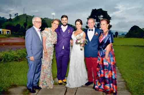 El pasado sábado 9 de junio se celebró el matrimonio entre Valentina Gómez R. y Efraín Ardila A., ceremonia realizada en  en el 