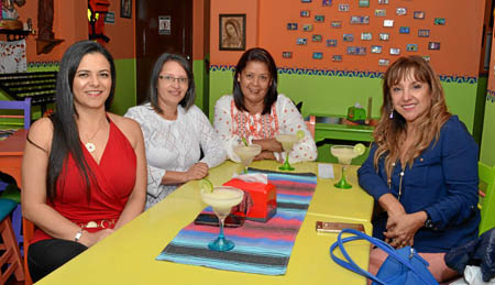 Beatriz García Rivera, Janeth Peñuela Valbuena, Hennit Herrera Caballero y Gloria Nancy Guevara Jaramillo.