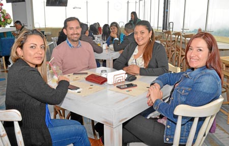 Narda Parra Tapia, Jorge Alarcón Beltrán, Yaqueline Fuelantala Benavides y Jaqueline Cortés Malaver.