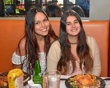 Laura Sofía Cifuentes González celebró el cumpleaños de Daniela Feijoo Ospina con un almuerzo en el restaurante Buffalo Republic