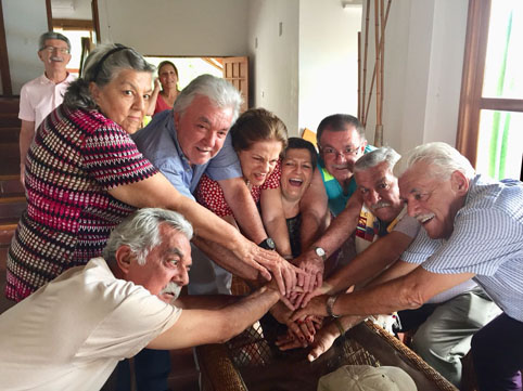 Foto | Rubén Darío López | LA PATRIA La familia está conformada por Dora, Jairo, Marina, Mario, Carlos Fernando, Fabio Alberto, 