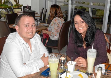 Daniel Osorio Giraldo y Nibia Giraldo almorzaron en el restaurante A la leña.