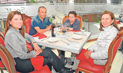 Sandra Carvajal Quintero, Jorge Aristizábal Arias, Ligia Arias Aristizábal y Martha Quintero Gálvez.